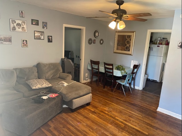 Photo - 707 Jefferson St