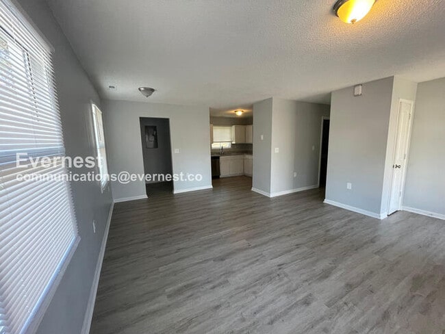 Photo - 504 E McLelland Ave