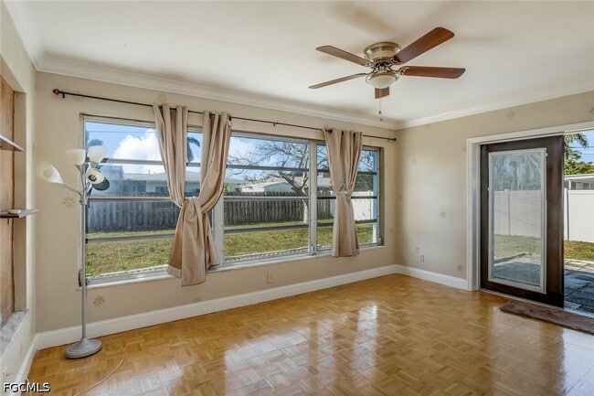 Photo - 806 N Entrada Dr