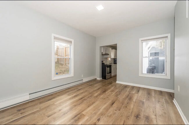 Photo - 93 Front St Unit 2