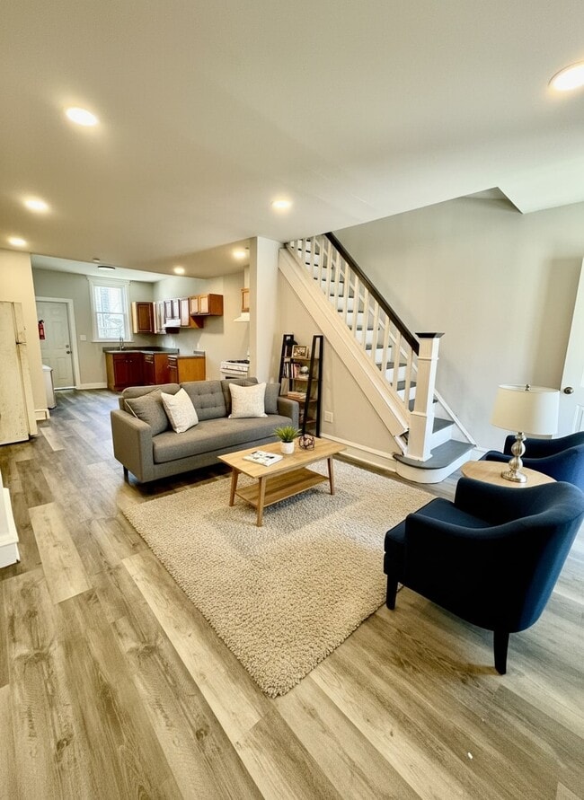 Photo - 3035 N Stillman St