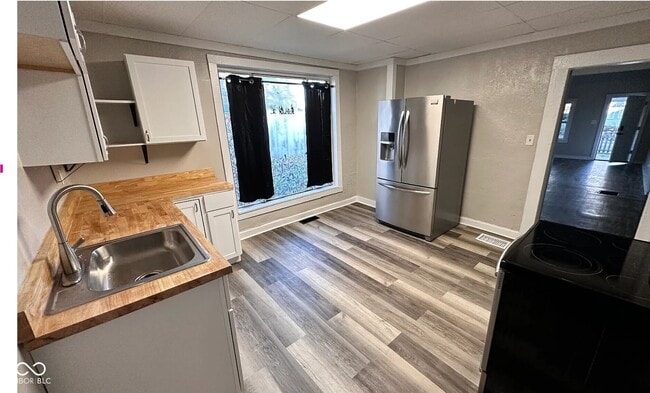 Photo - 110 N Grant Ave