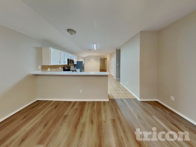 Photo - 626 Chapman Dr