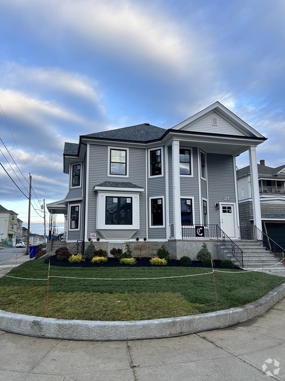 Building Photo - 943 County St Unit 2 Front Rental