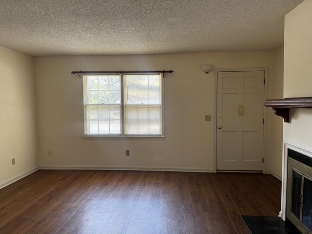 Photo - 738 Coventry Ln