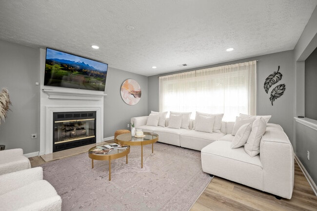 Photo - 4016 Kenesaw Dr