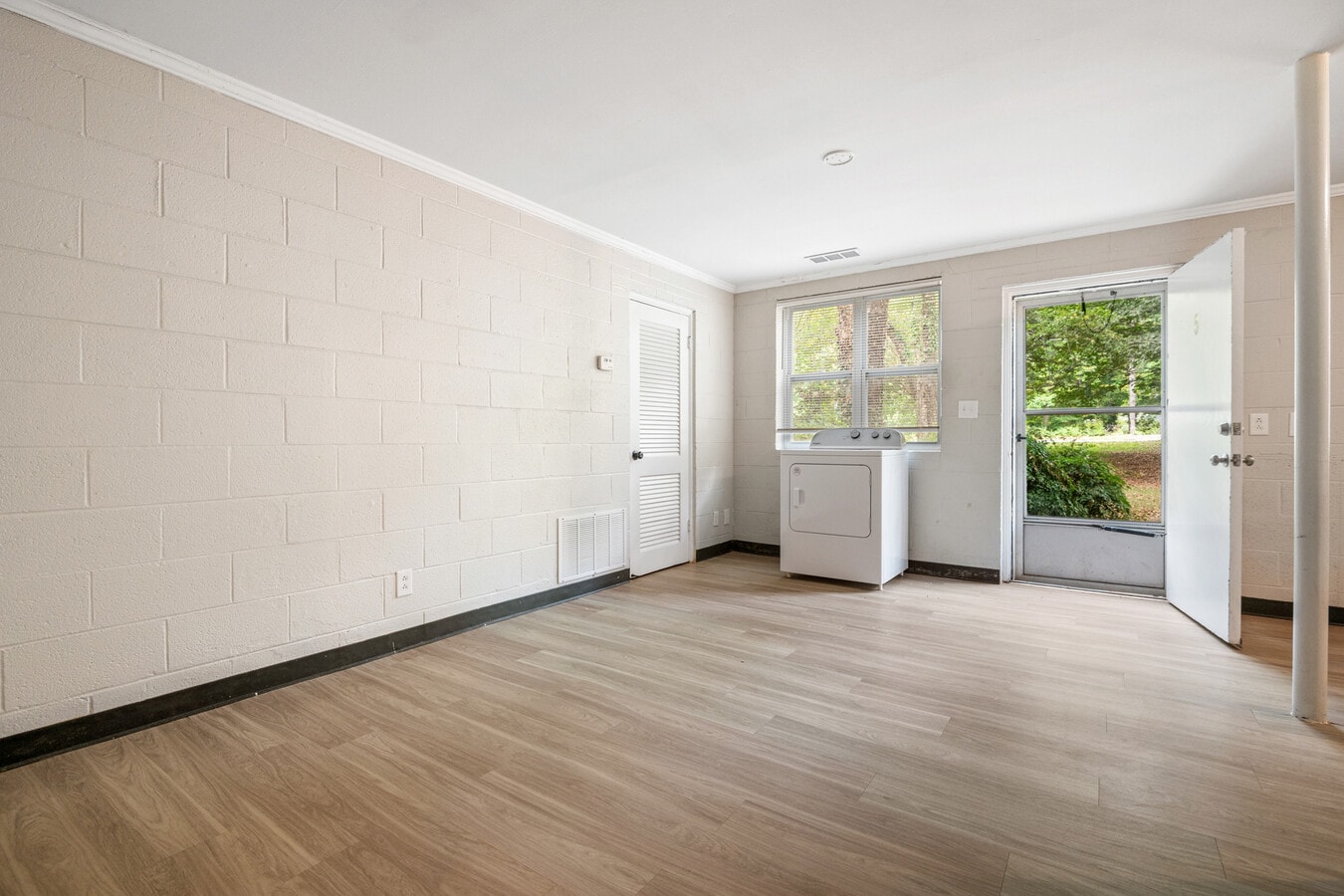 Photo - 2211 Morehead Ave