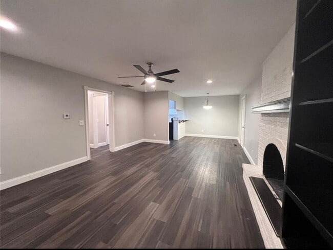 Photo - 6804 Lancer Ln