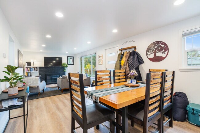 Photo - 16626 15th Ave NE