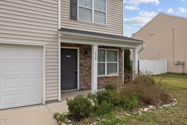 Photo - 239 Battery Way