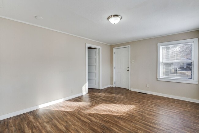 Photo - Cute and Cozy 2 Bedroom!