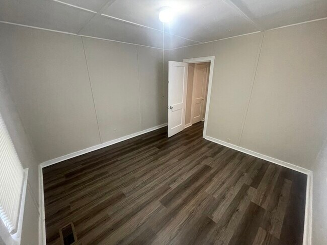 Photo - 1bd 1ba Duplex for Rent