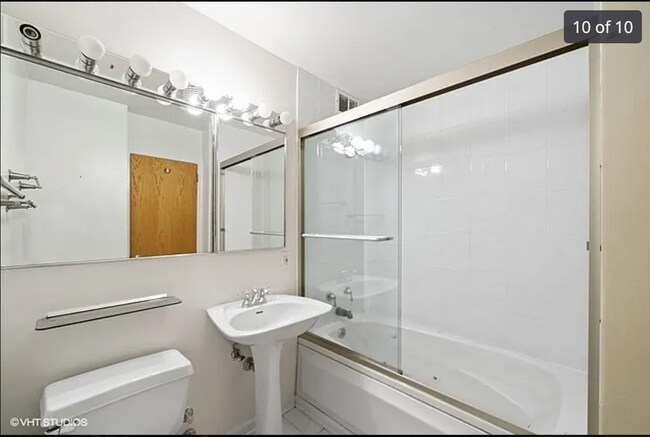 Photo - 1455 N Sandburg Ter Condo Unit 2107