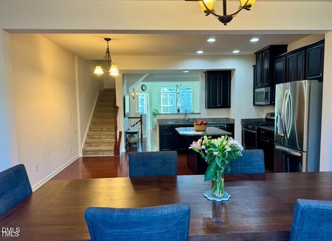 Photo - 408 Berry Chase Way