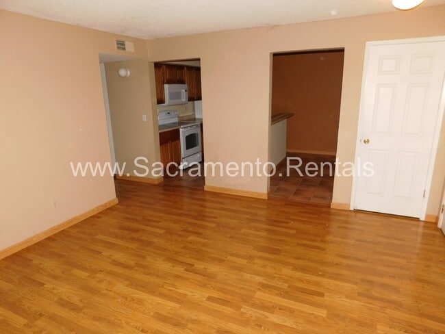 Photo - Wonderful 2bd/1+ba South Natomas Condo in Gated Community