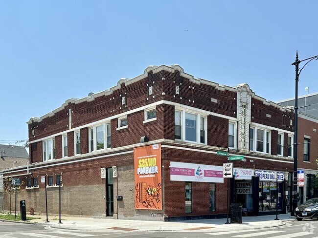 Building Photo - 3050 N Milwaukee Ave Unit F3 Rental
