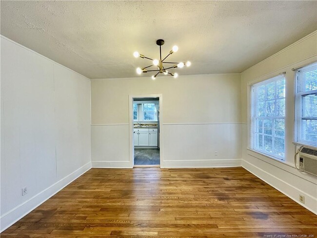 Photo - 117 Woodside Ave