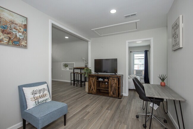 Photo - 3721 W 22nd Pl