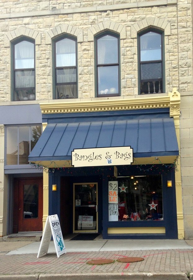 Photo - Putney Apartments