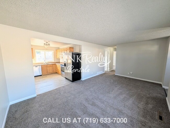 Photo - 133 Steven Dr