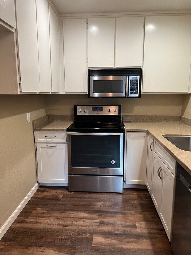 Kitchen - 5287 Snow Dr Unit SNOW DRIVE