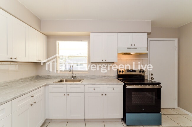 Photo - 3206 Dragoon Pl