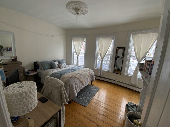 129 Saint Alphonsus St Unit 2