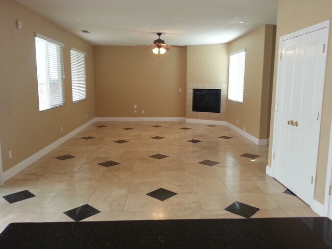 Photo - Lovely 5 bedroom Antioch Home