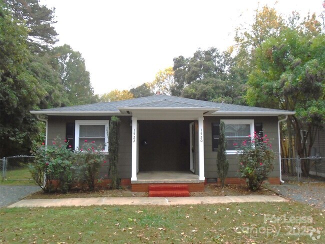 Building Photo - 1520 Downs Ave Rental