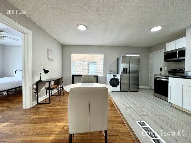 Roanoke Plaza Large Renovated 2 Bedroom - Roanoke Plaza Large Renovated 2 Bedroom Apartment Unit 4507-4