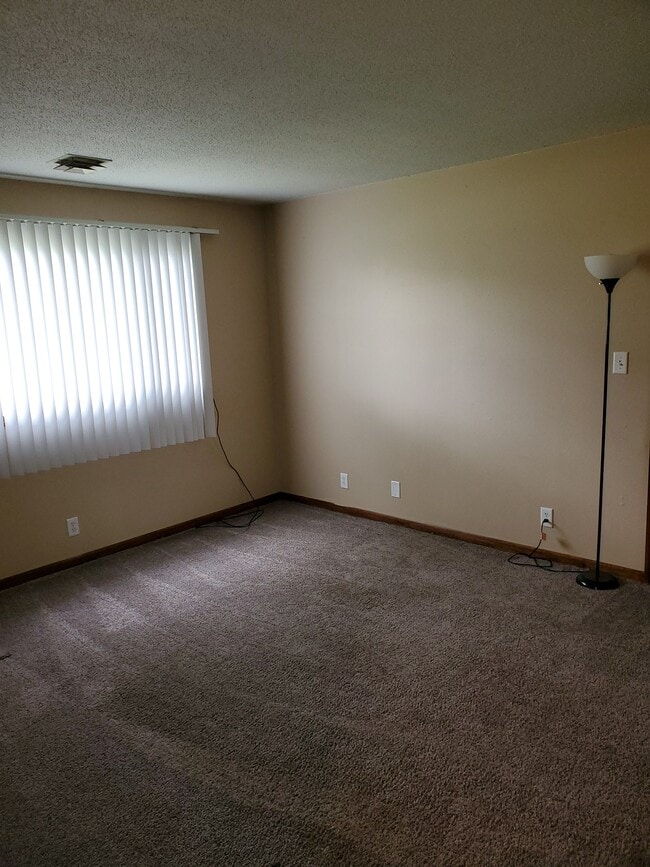 Photo - 2212 Piper Plz Unidad 3