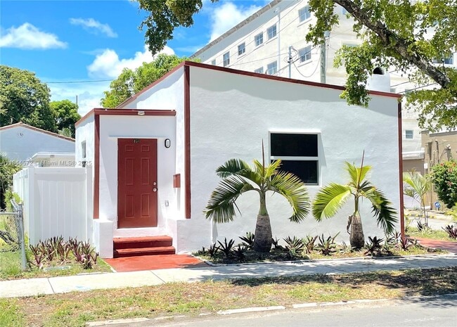 Building Photo - 456 S 20th Ave Rental