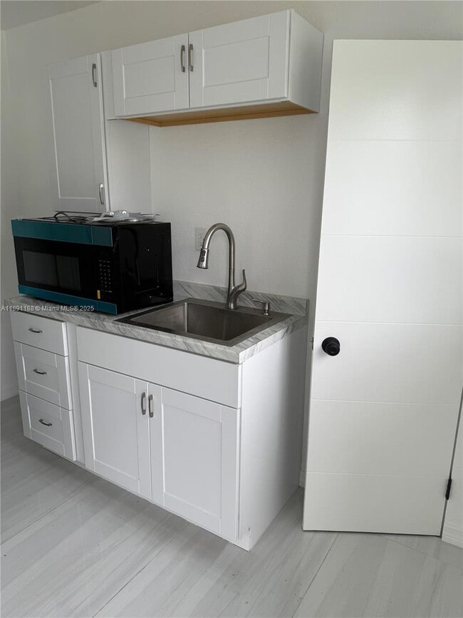 Photo - 800 NW 96th St Unit E