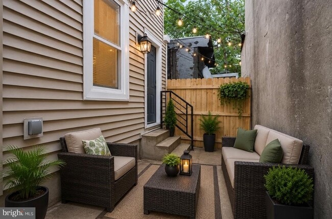 104 W Ontario St Unit 1
