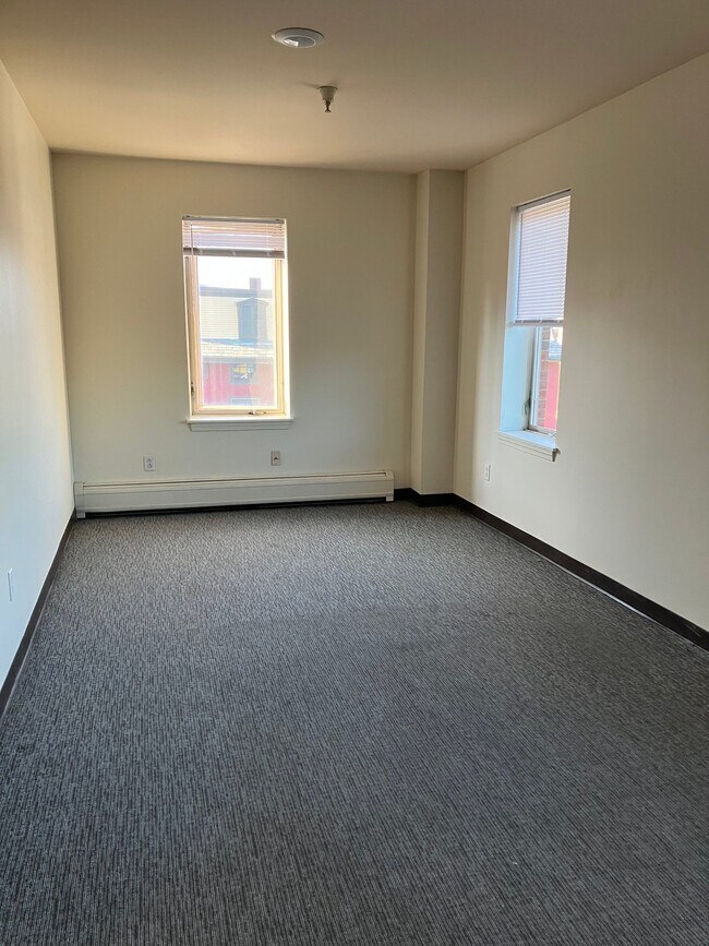 90 Pearl St Unit 301