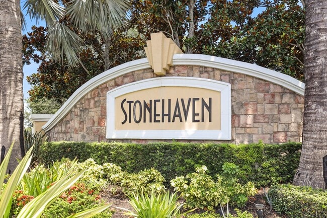 Building Photo - 3bd/2bth Townhome in Stonehaven. Best Sarasota Location!