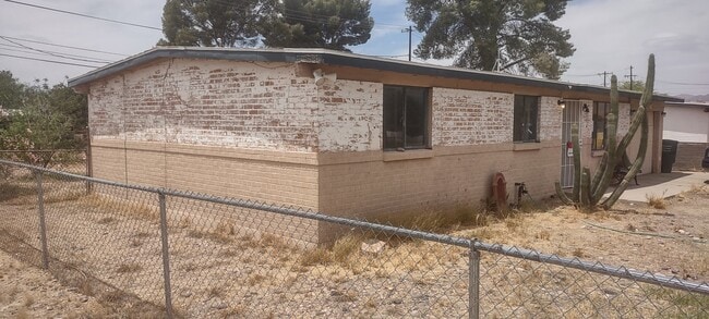 Photo - 1334 S Rosemont Ave