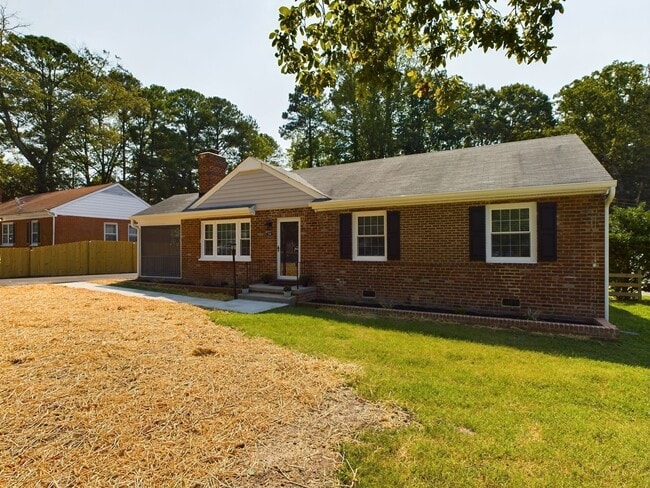 Photo - 709 N Parham Rd