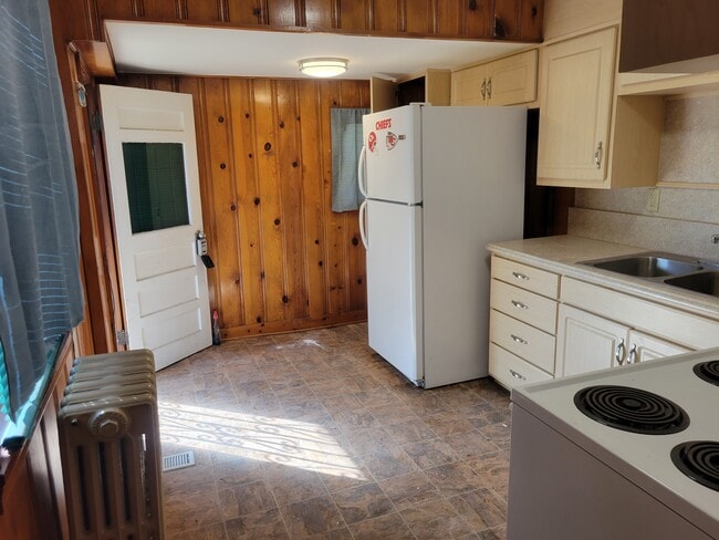 Photo - 508 S Huttig Ave