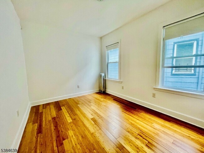 Photo - 169 Hillside Ave Unit 2