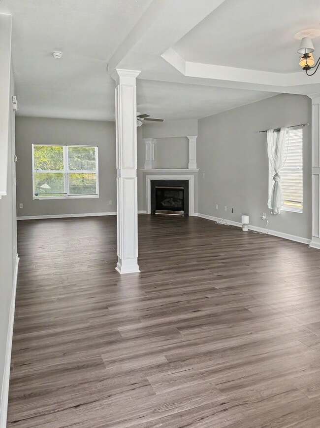 Photo - 3 Bed, 2.5 Bath Home in Charlotte!