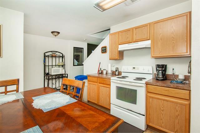 Photo - 6152 Balcony Ln
