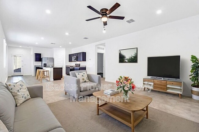 Photo - 2108 W Sheridan Ave