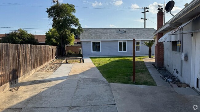 Building Photo - 4251 N Archie Ave Rental