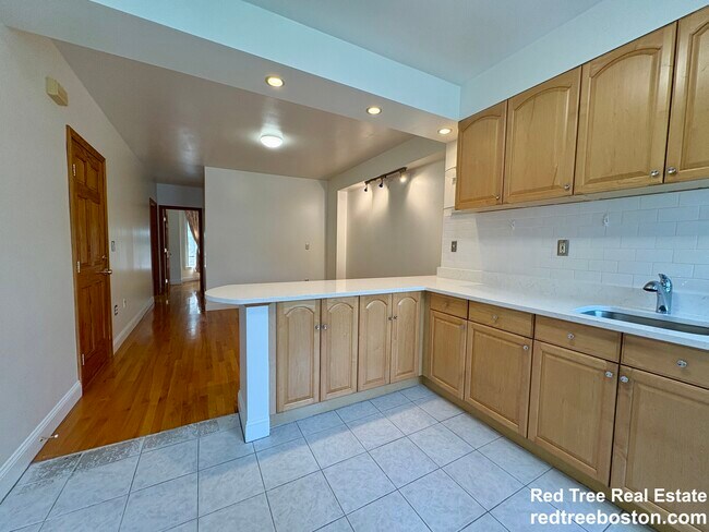 Photo - 49 Dwight St Unit 2