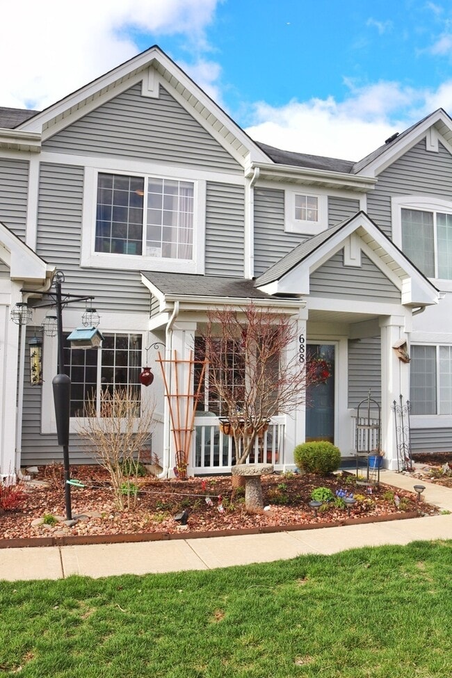 Building Photo - 688 Lincoln Station Dr Rental