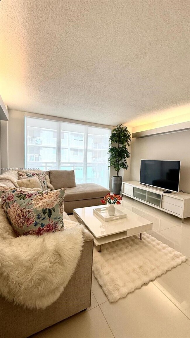 6917 Collins Ave Unit 1206