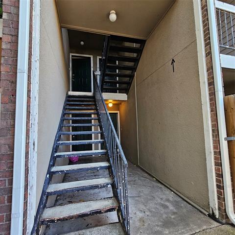 Photo - 5750 Phoenix Dr Unidad 15