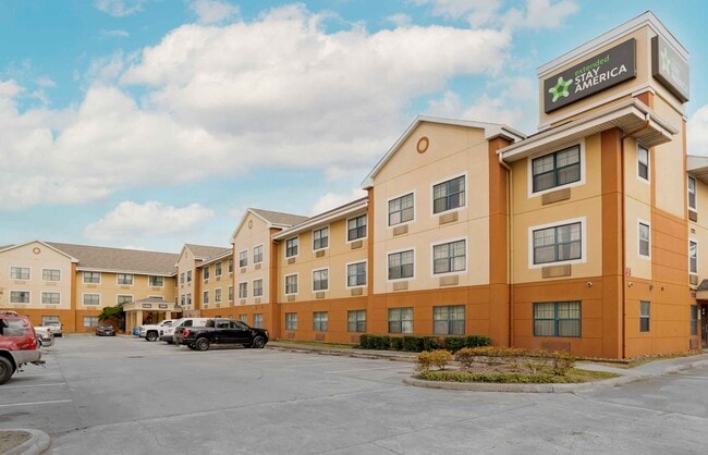 Building Photo - Furnished Studio-Houston - Greenway Plaza Rental