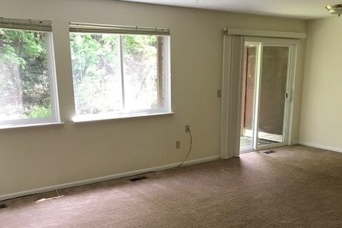 1 Bedroom Living Room
